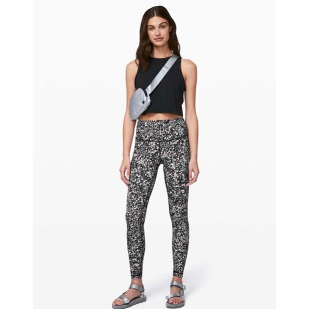 Lululemon Wunder Under High-Rise Tight 28" Full on Luxtreme Size 6